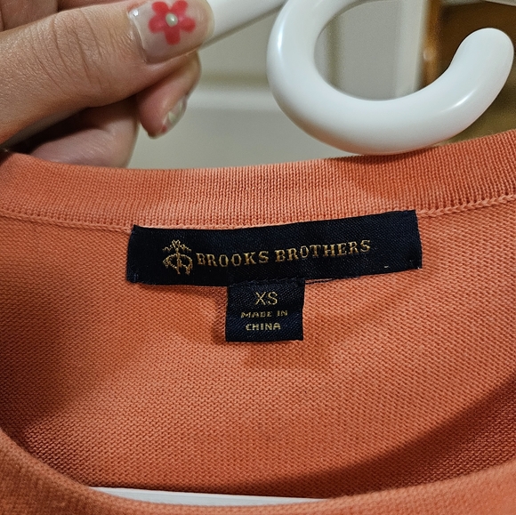 Brooks Brothers Coral Knit in XS - Picture 3 of 4